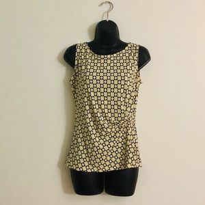 Sleeveless blouse